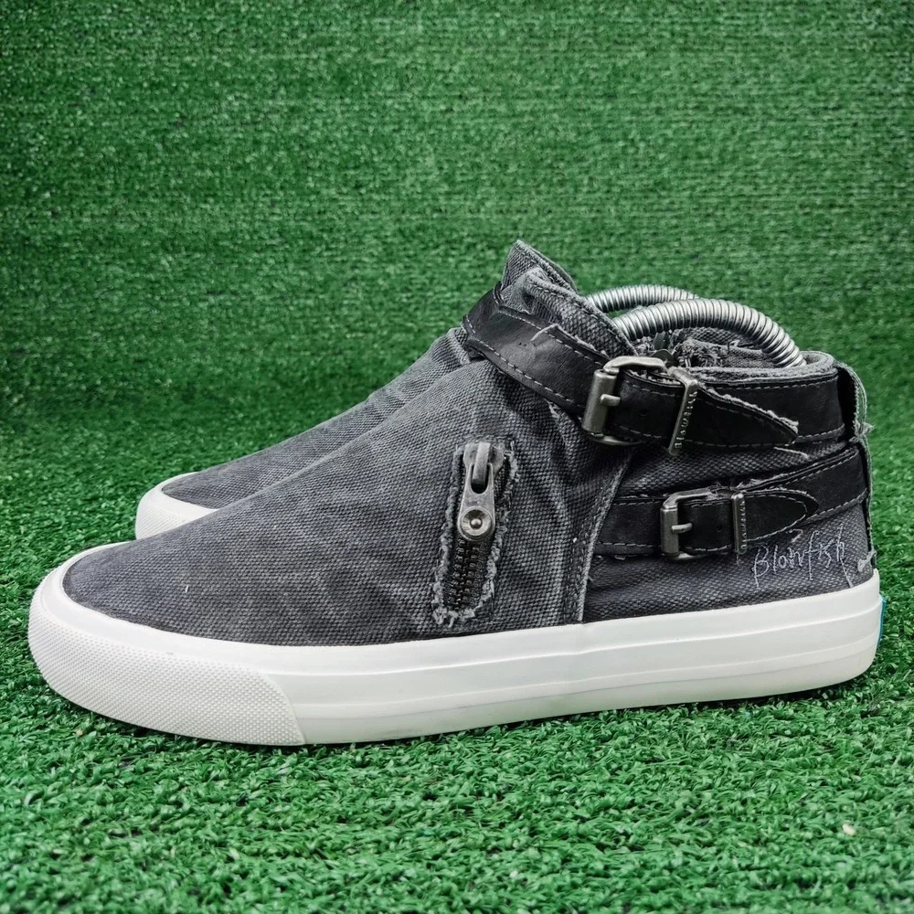 Blowfish Malibu Sneakers Womens Size 8 Black Vex High Top Canvas Buckle Zipper